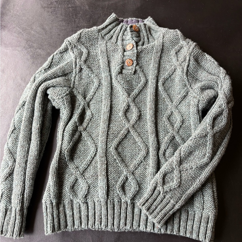 Women’s Blue/Gray Cable Knit Sweater